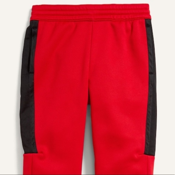 Techie Fleece Tapered Sweatpants for Boys - Picture 2 of 9